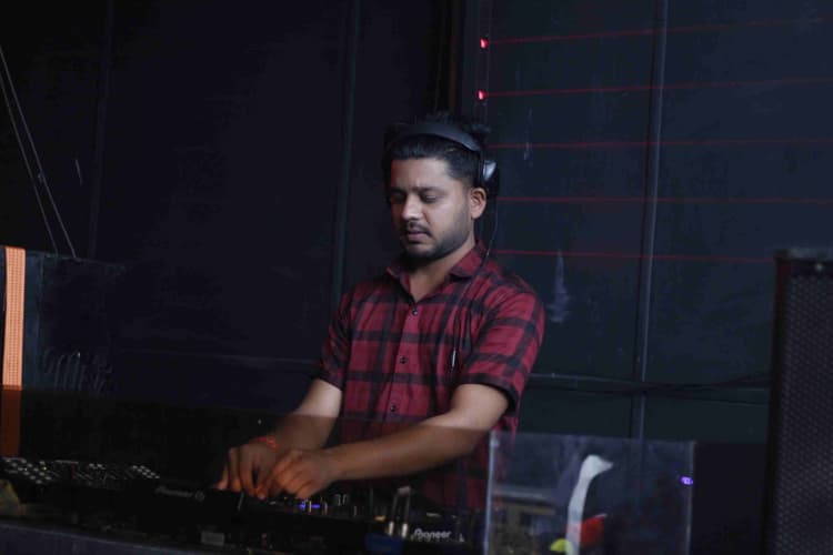 DJ RAHUL SINGH image 10