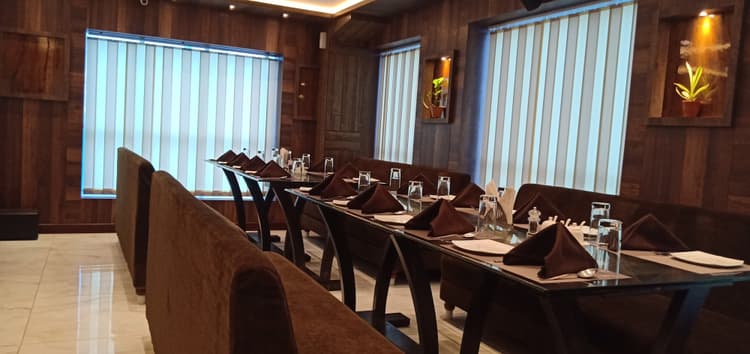 Daruchini Restaurant And Banquet image 1