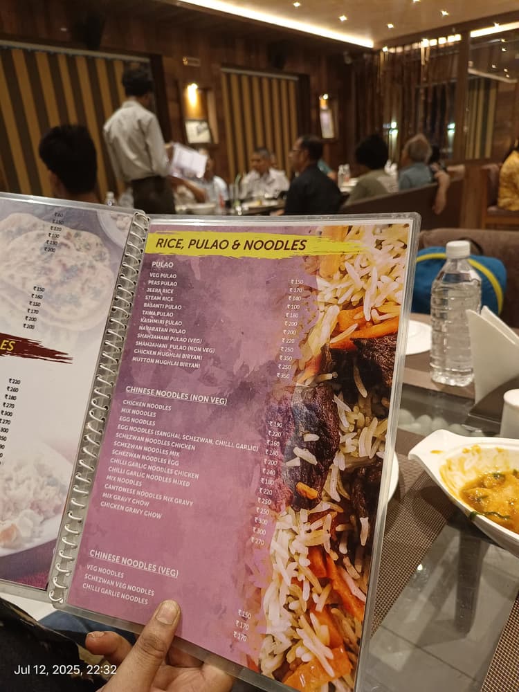 Daruchini Restaurant And Banquet image 2