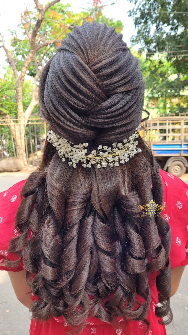 Debjani'z Makeup Studio and Academy(Baghajatin,Kolkata) image 1