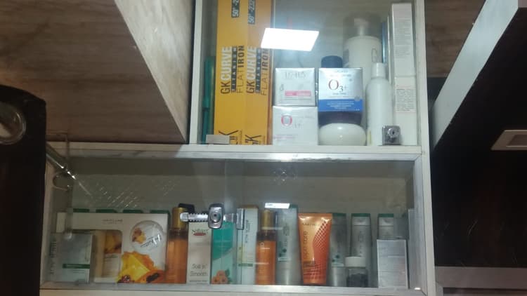 Diva Ladies Beauty Parlour image 13