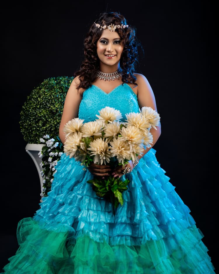 Elegant Makeup By Aishani image 2