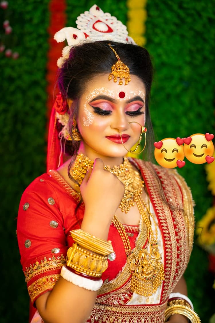 Elegant Makeup By Aishani image 8