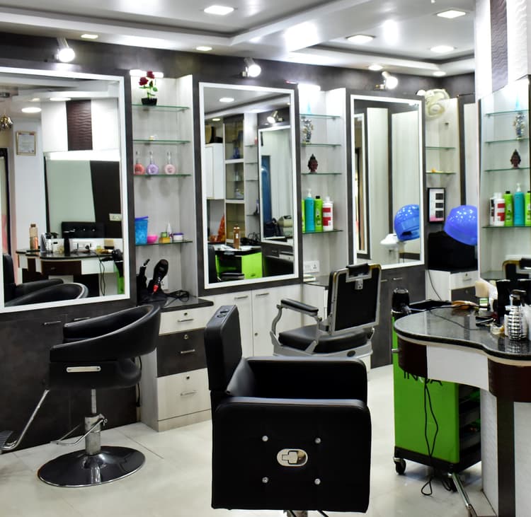 Flora ladies beauty parlour image 9