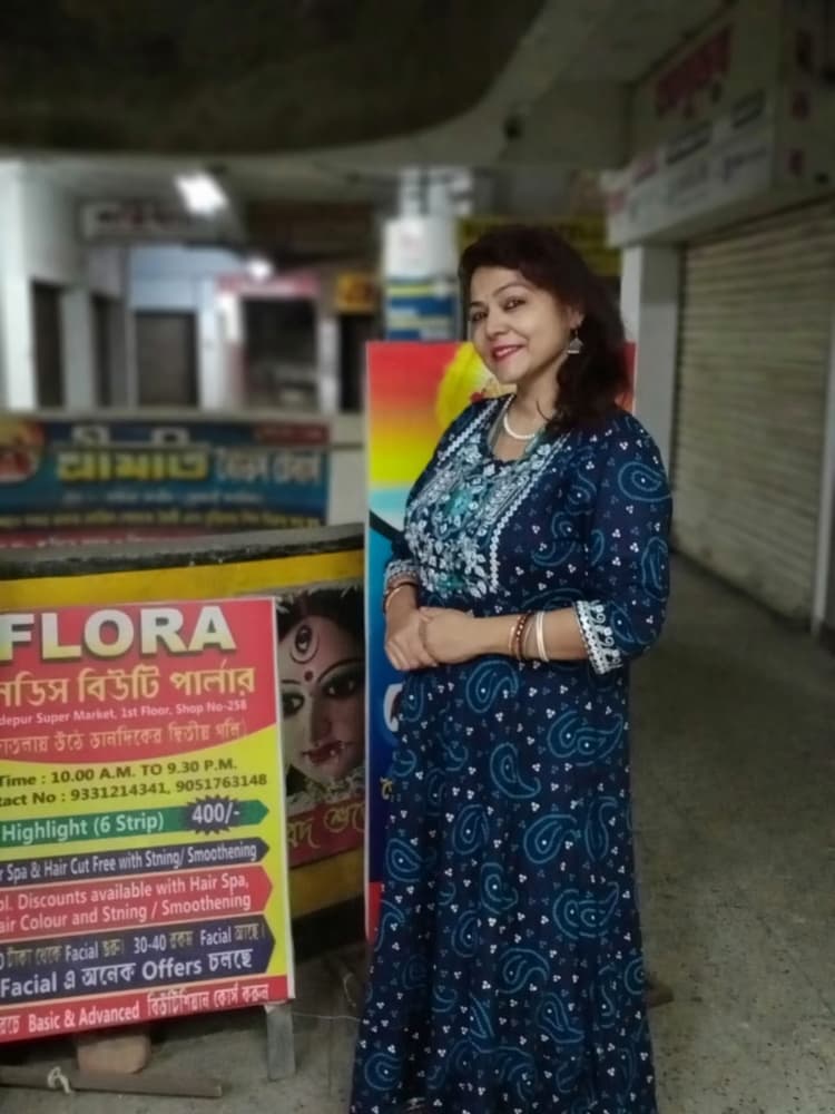Flora ladies beauty parlour image 2