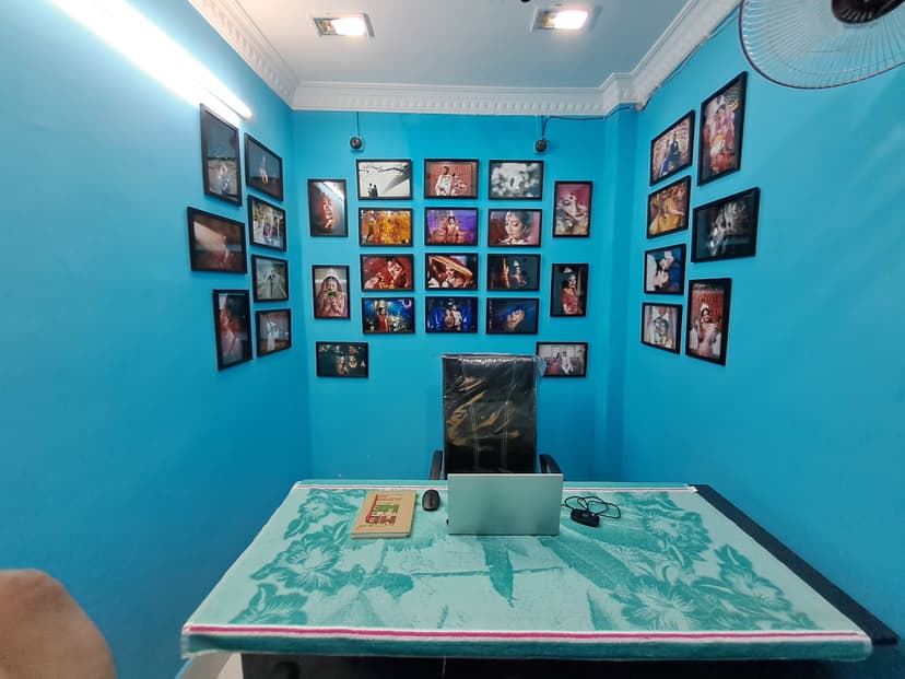 Gallery Image 1
