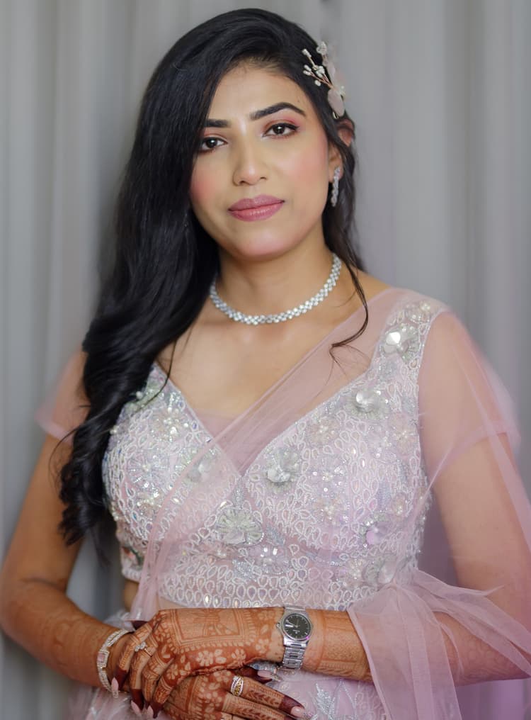 Gunjan's Makeover image 12
