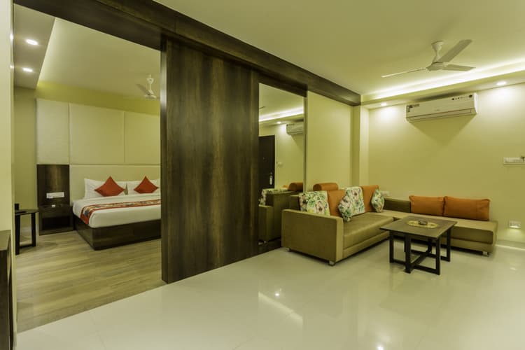 HOTEL MALISCA AND BANQUETS image 10