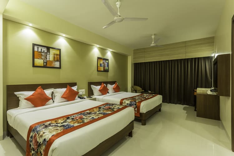 HOTEL MALISCA AND BANQUETS image 12