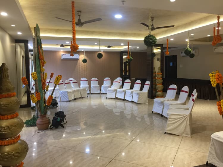 HOTEL MALISCA AND BANQUETS image 3