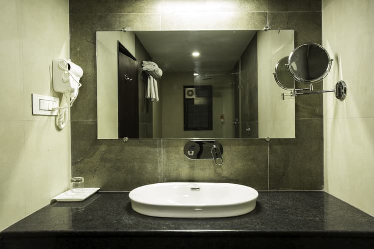 HOTEL MALISCA AND BANQUETS image 8