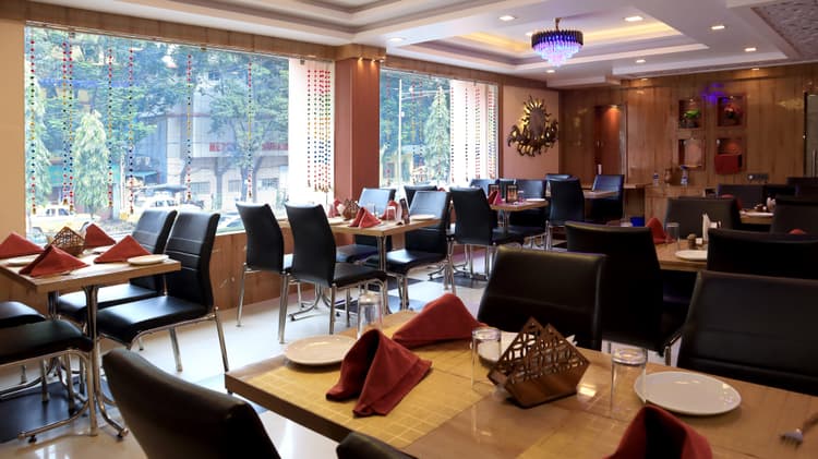 Hotel Executive Tower image 9
