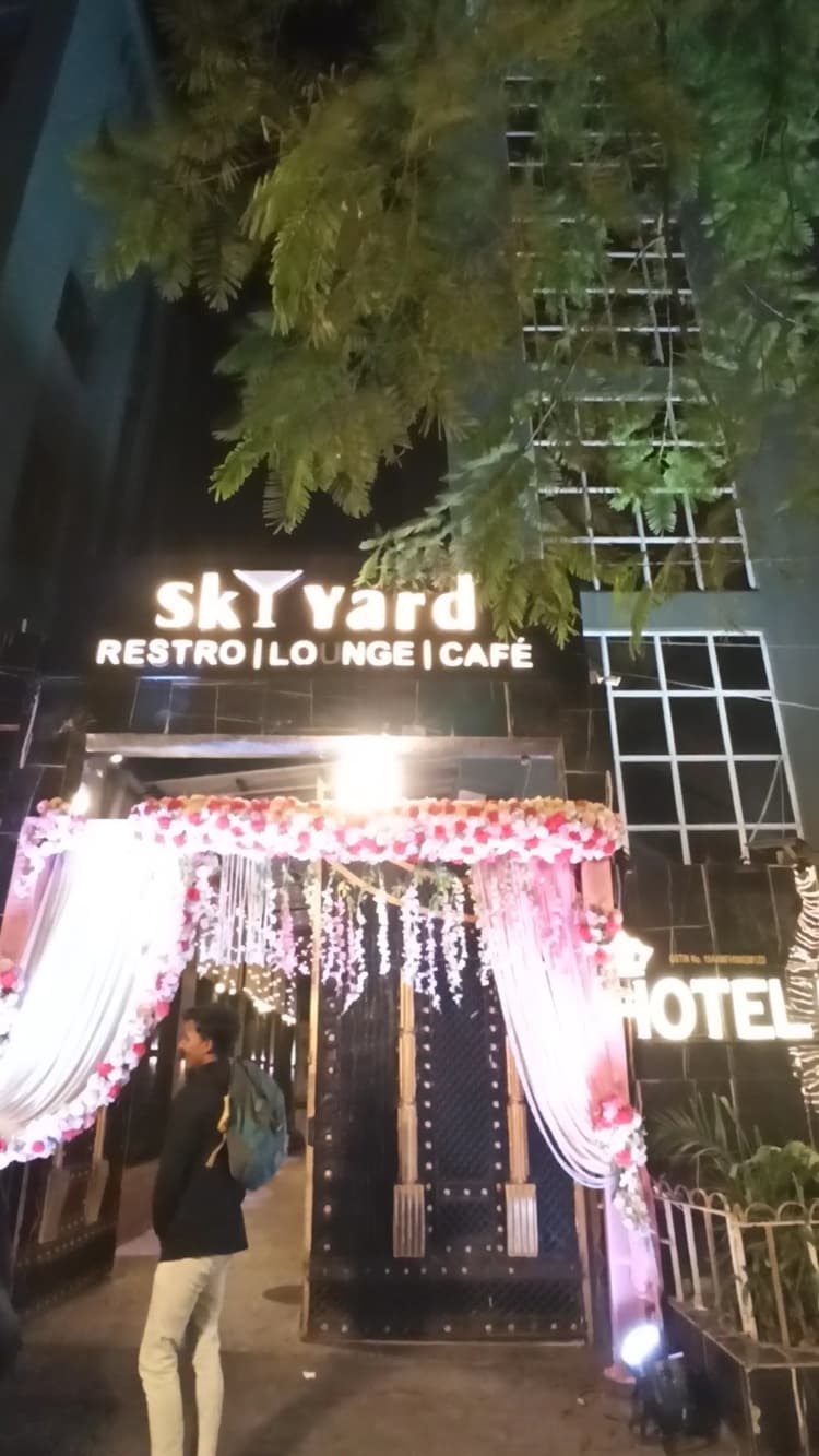 Hotel Royal Garden image 3