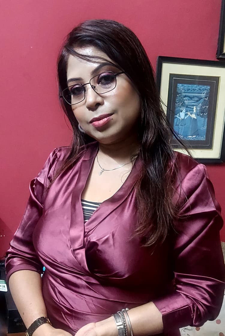 Indrani's Bridal Makeup Studio_ Aesthetica (Makeup Artist & cosmetologist) image 1
