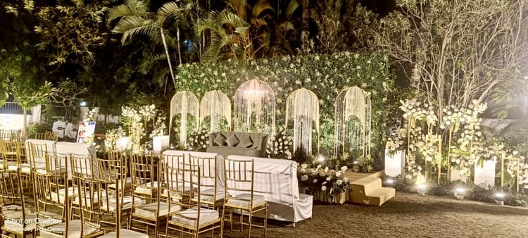 JMS Villa & Gardens (AC Banquet Hall With Garden) image 4
