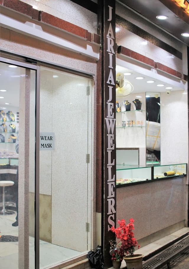 Gallery Image 1