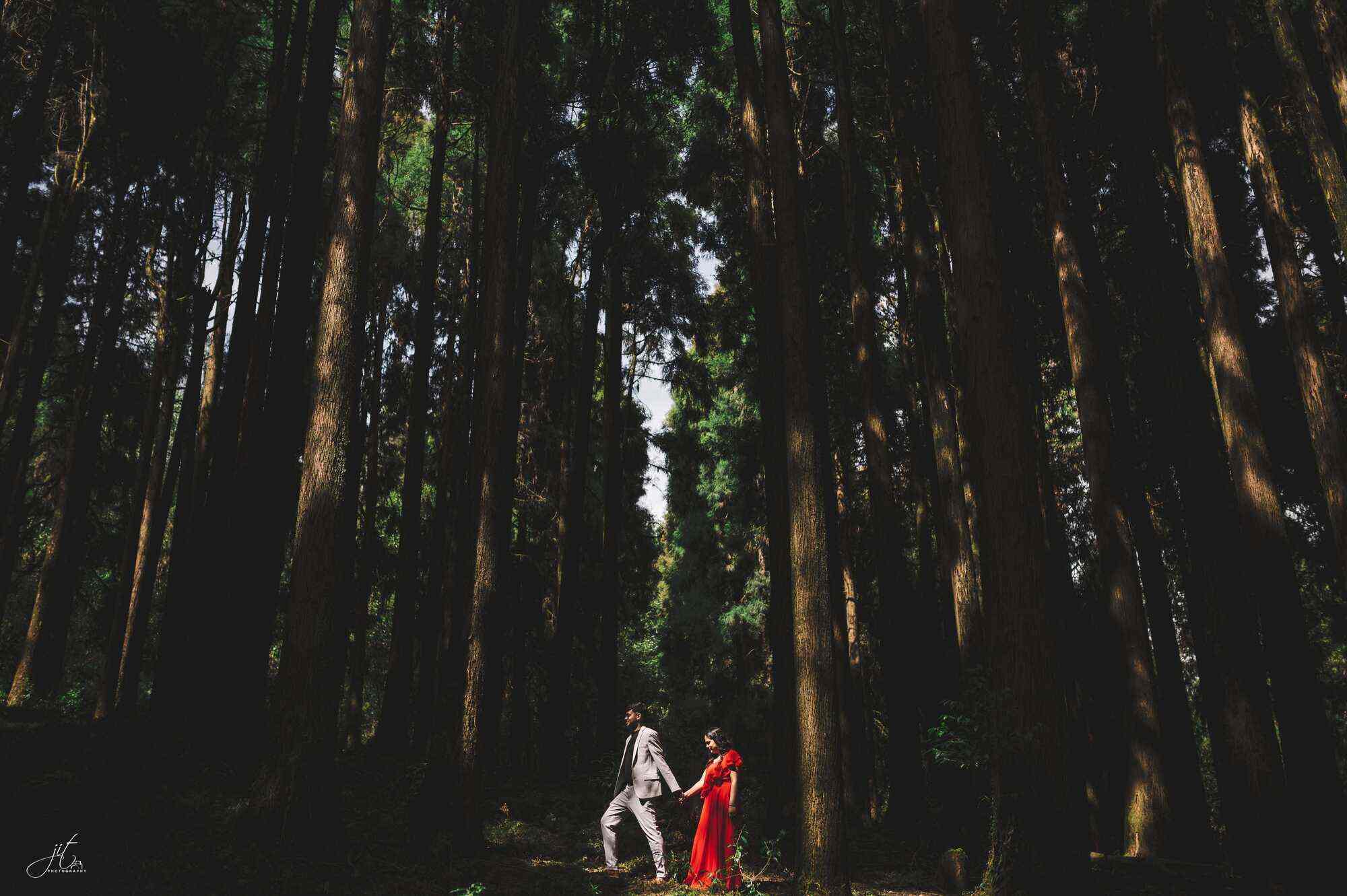 Couple photoshoot by Jit Photography
