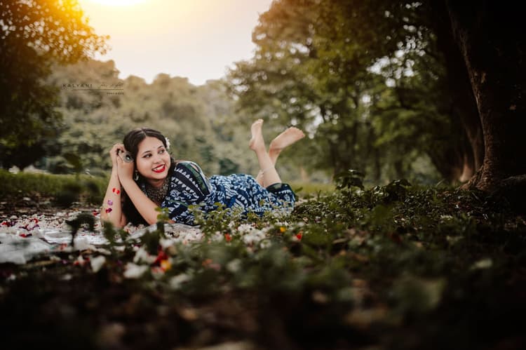 Kalyani Films & Photo image 95