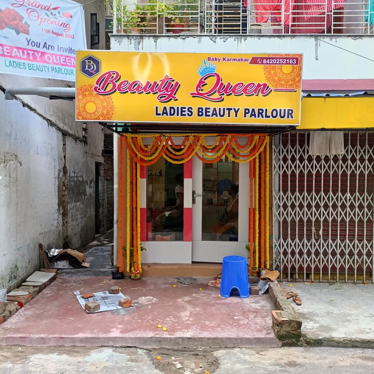 Kamran Salon & Academy | Best Salon In Barrackpore image 11