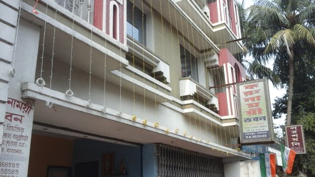 Gallery Image 1