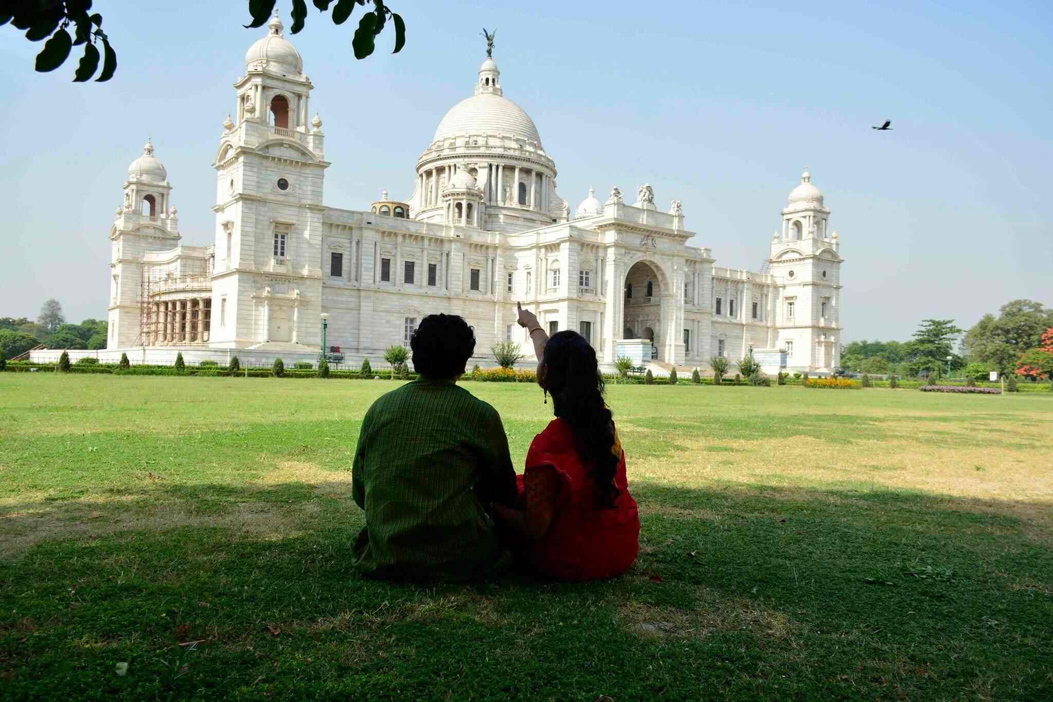 Pre wedding photography portfolio of Kolkata Chorus