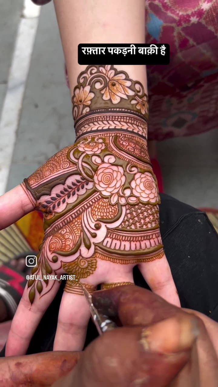 Krishna mehandi Art image 14