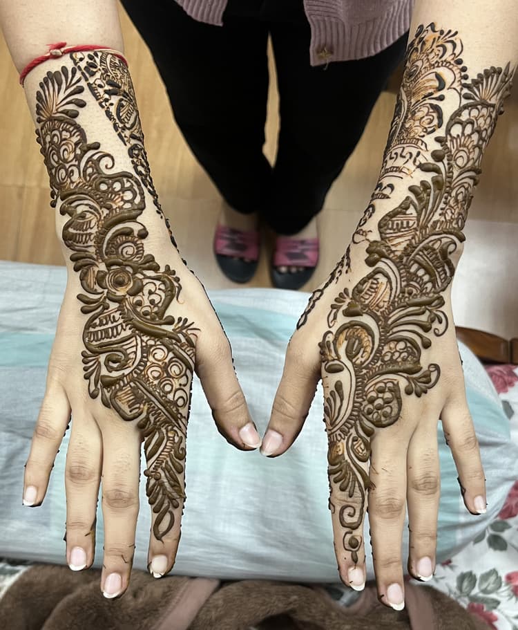 Krishna mehandi Art image 21