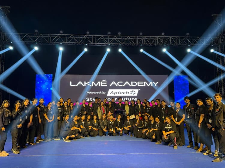 Lakme Academy Camac Street image 16