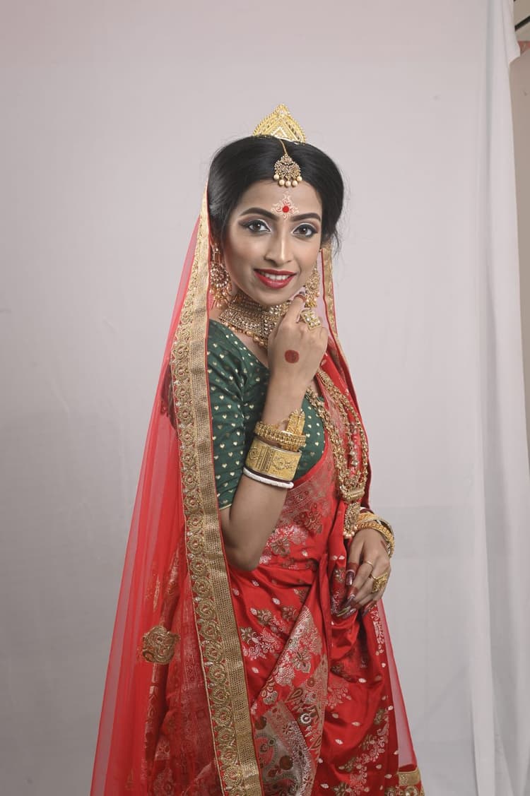 Maankis hair beauty and makeup academy image 1
