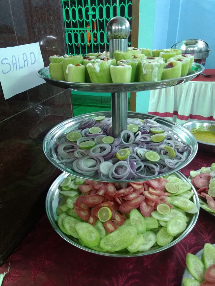 Madhuri Caterer image 2
