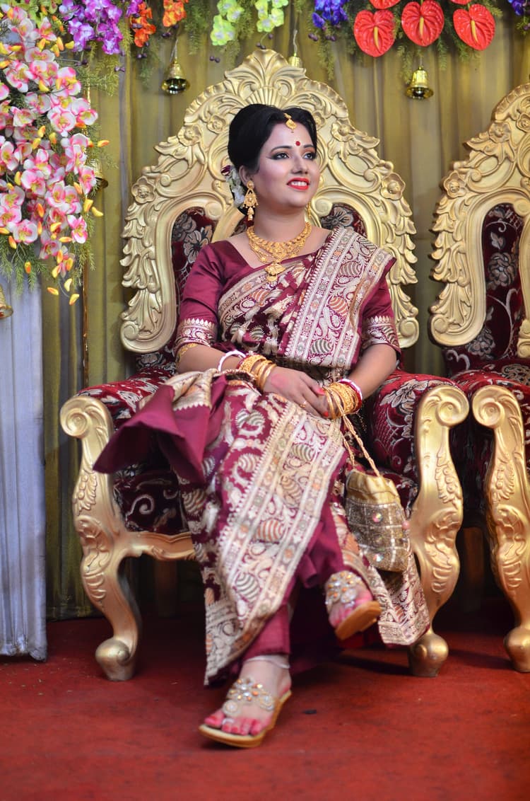 Makeup Artist Parineeta Sarkar image 11
