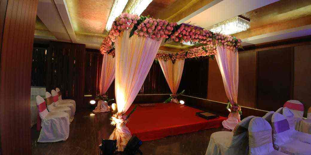 Pre wedding shoot by Marrige Club Wedding Planner in Kolkata