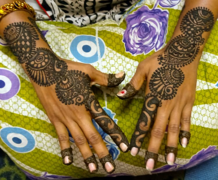 Mehendi Artist Ruma Rakshit image 4