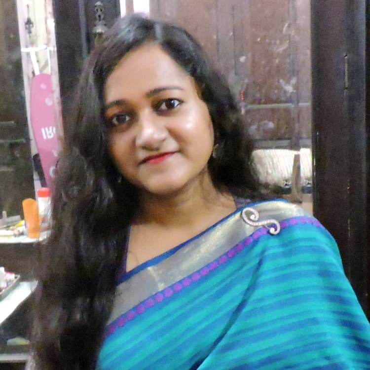 Mehendi Artist Ruma Rakshit image 5