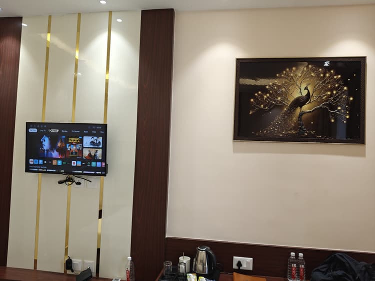 Mistwood Hotel image 16