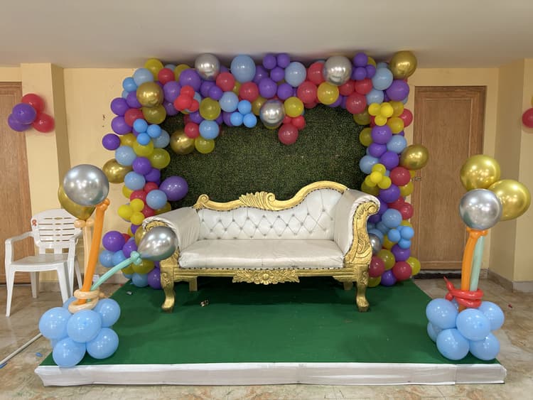 Modern Decorators image 11