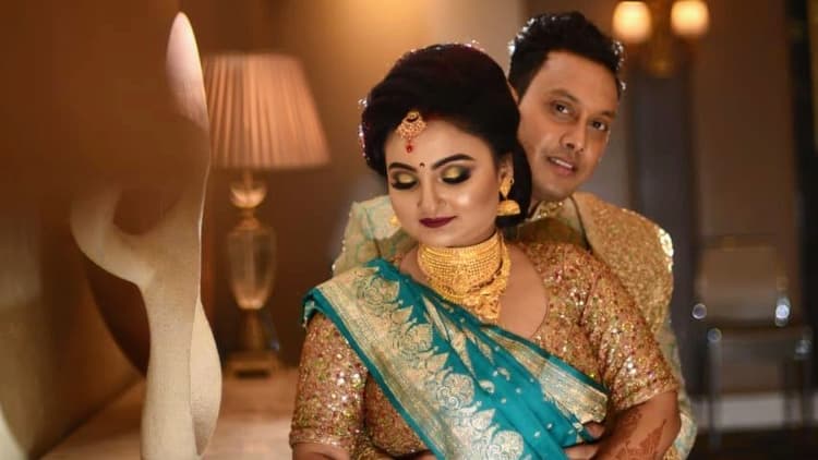 Mousumi Sinha Makeup World & Academy image 4