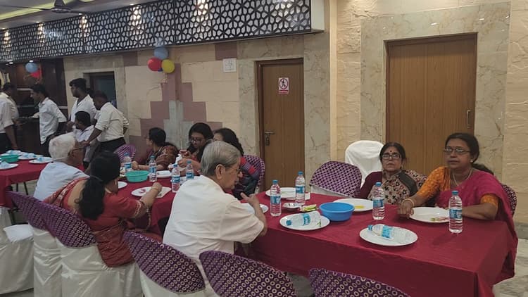NEELDEEP - Banquet wedding hall marriage hall in Jadavpur Santoshpur image 5