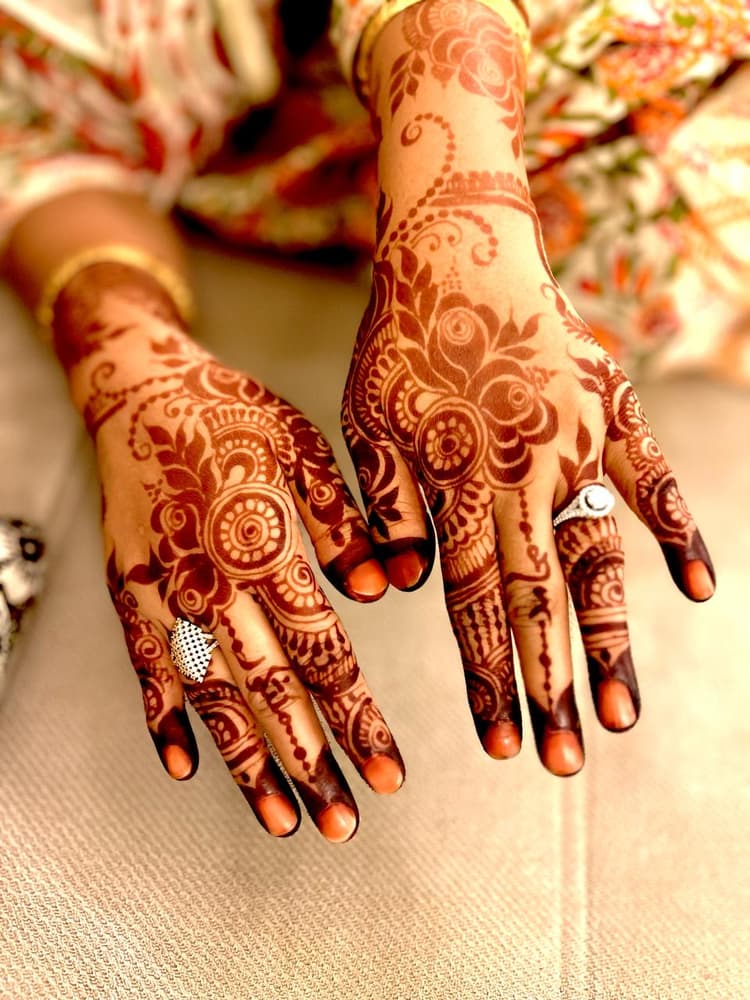 Nagma mehndi artist image 9