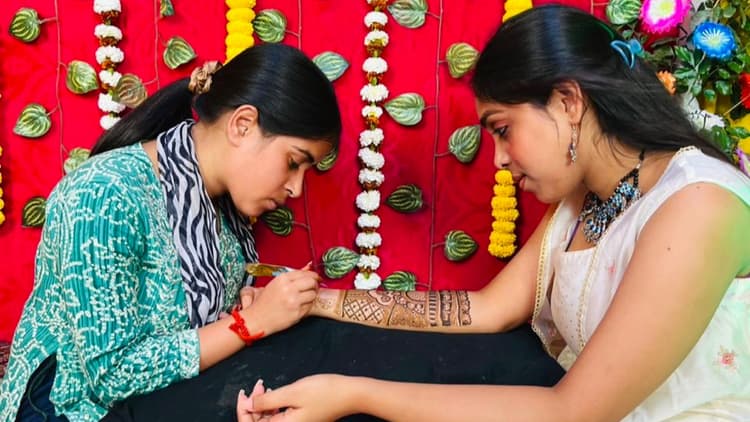 Nandini mehandi Exclusive image 11