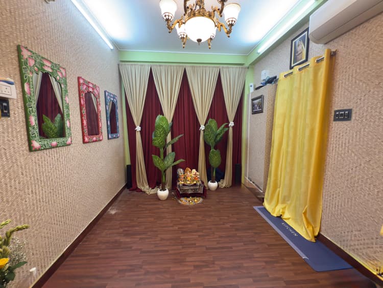 Nisha’s Makeup Studio & Academy image 2