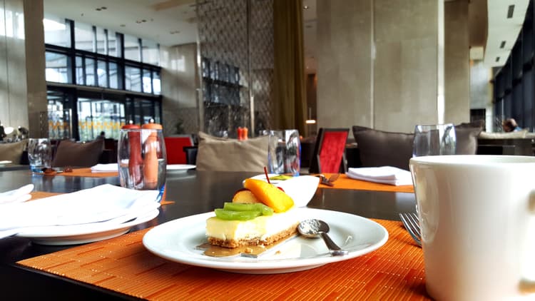 Novotel Kolkata - Hotel & Residences image 9