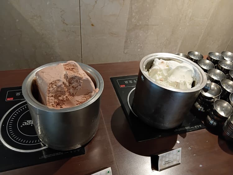 Novotel Kolkata - Hotel & Residences image 14