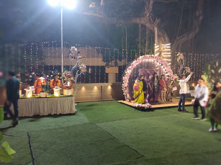 PC Chandra Garden image 9