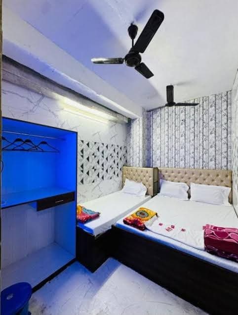 Pallavi International Hotel image 11