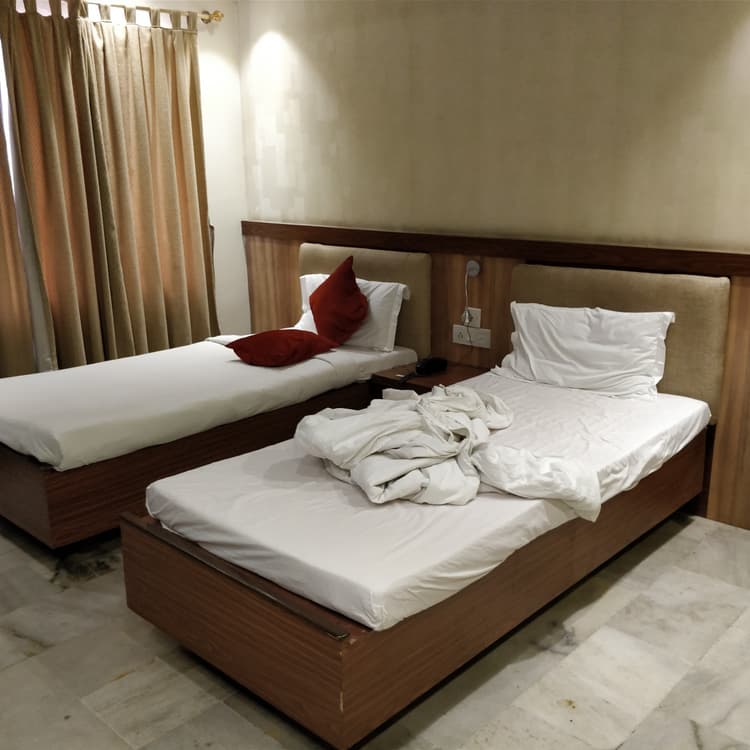 Pallavi International Hotel image 5
