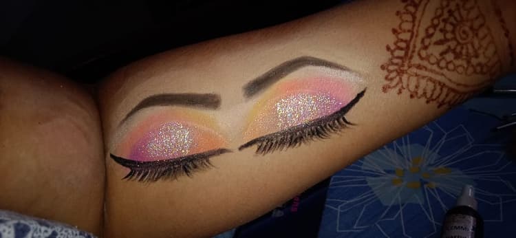 Pari'z Artistry image 8