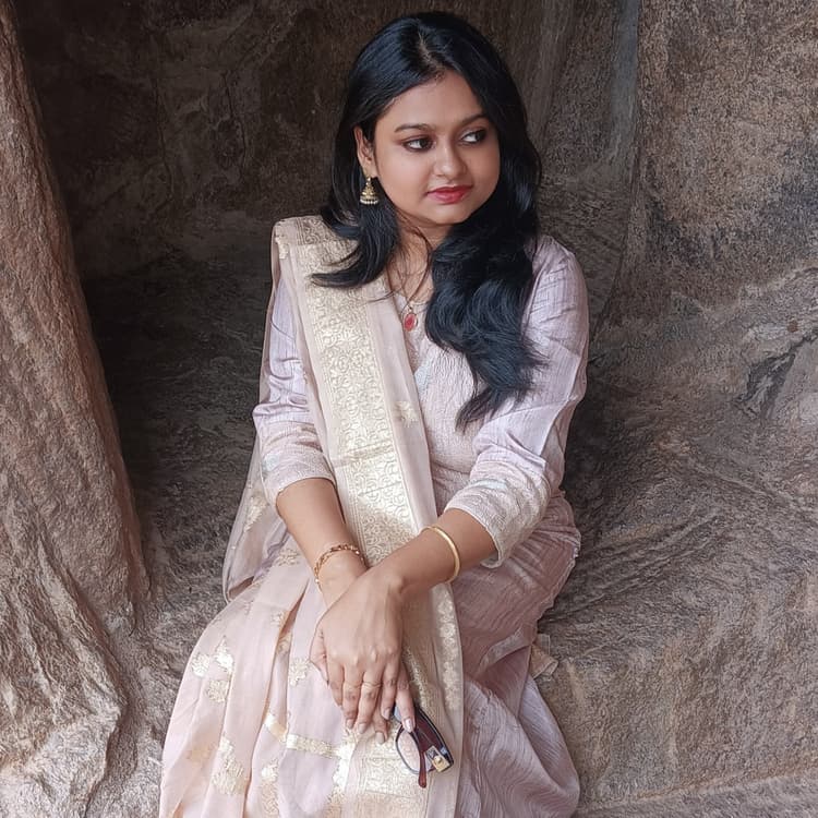 Piyali's Makeover (Professional makeup artist) image 7