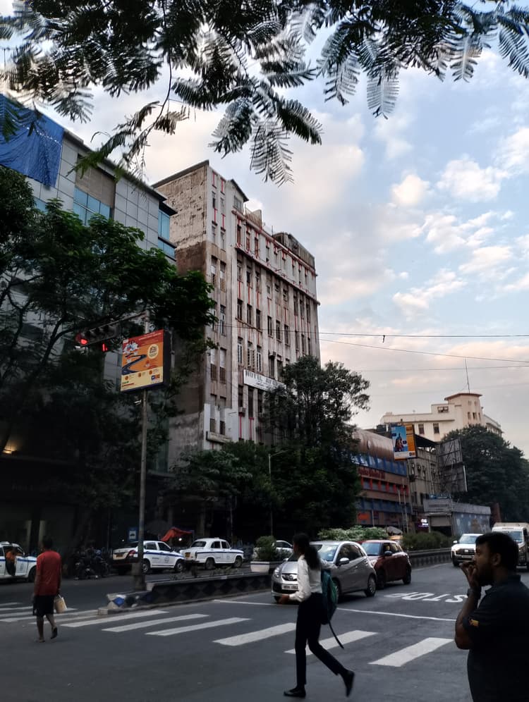 Polo Floatel - Kolkata image 12