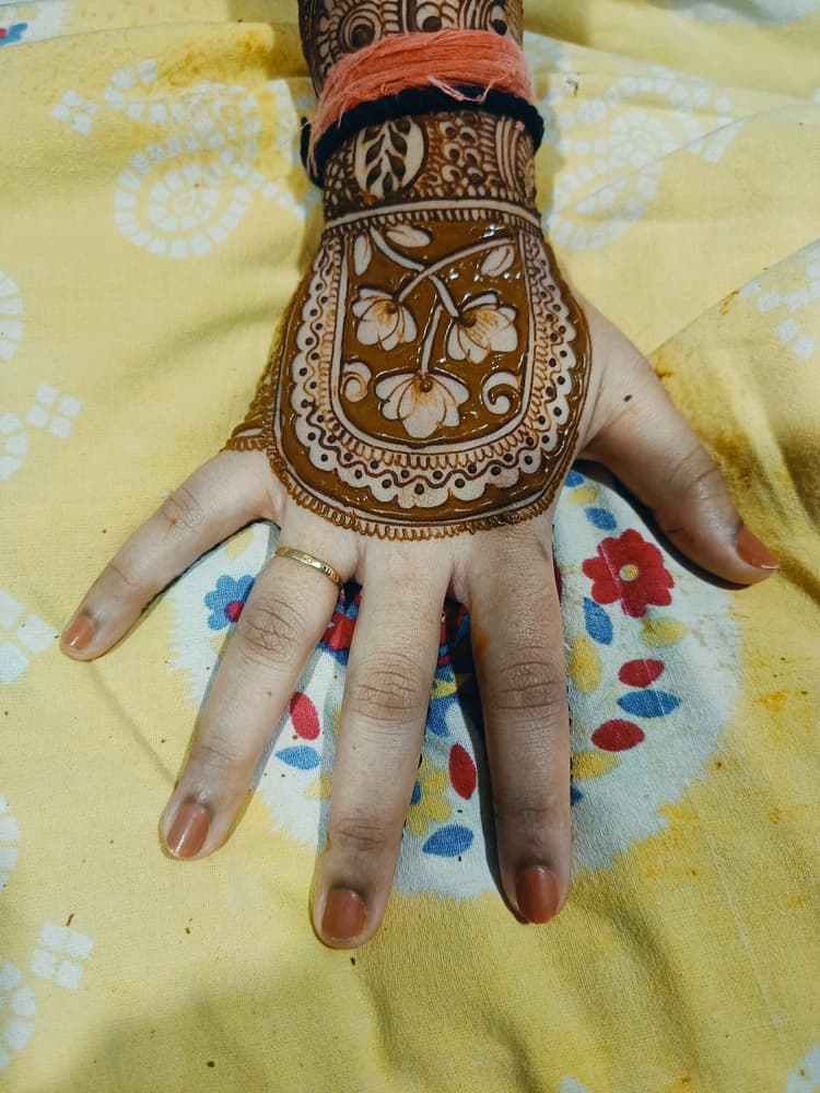 Prem Gupta Mehandi Art | Mehendi Artist in Kolkata image 4